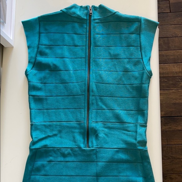 Dress - Picture 8 of 8